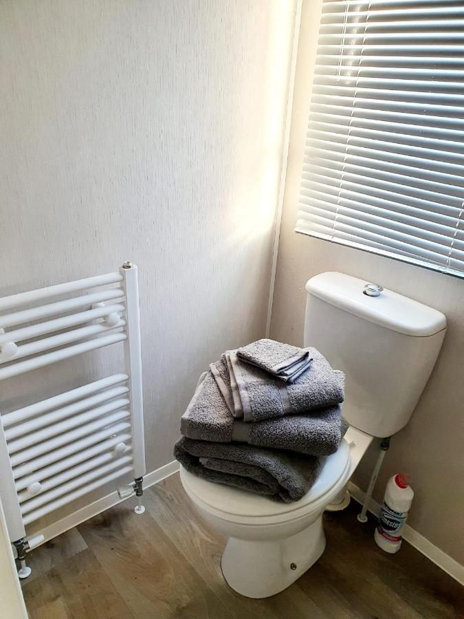 Parkview Caravan California Cliffs เกรทยาร์มัธ ภายนอก รูปภาพ