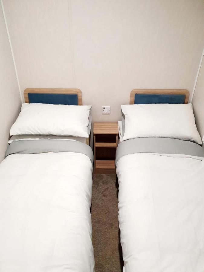 Parkview Caravan California Cliffs เกรทยาร์มัธ ภายนอก รูปภาพ